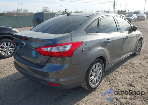 2012 Ford Focus Se из США, поврежденный, VIN 1FAHP3F2XCL115450
